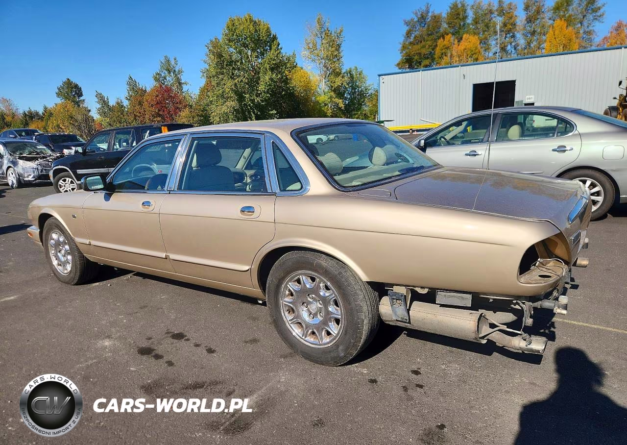 2003 Jaguar Xj8 VIN:SAJDA14C03LF58866 - 2