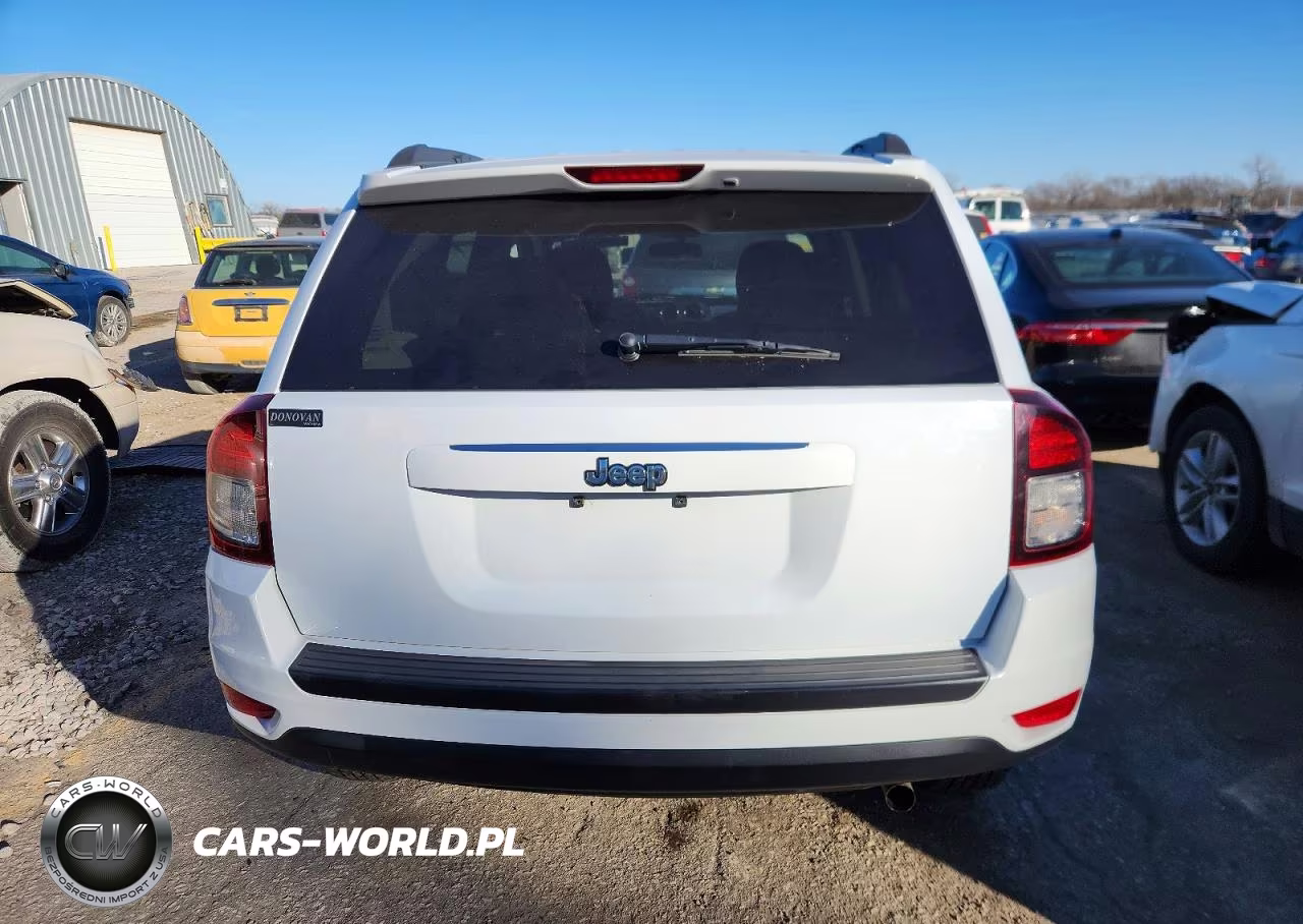 2015 Jeep Compass Sport VIN:1C4NJCBA3FD143715 - 6
