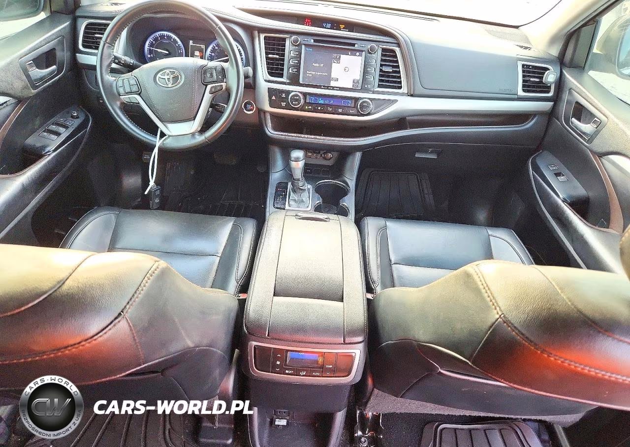 2019 Toyota Highlander Xle VIN:5TDKZRFH7KS332470 - 10