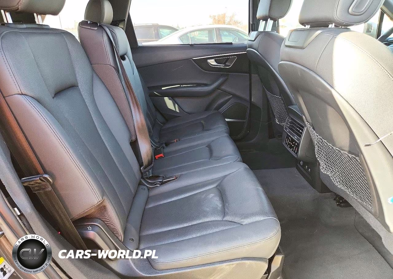 2021 Audi Q7 Prestige VIN:WA1VXAF76MD037235 - 11