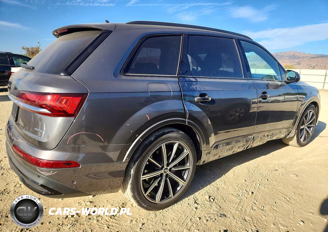 2021 Audi Q7 Prestige VIN:WA1VXAF76MD037235 - 3