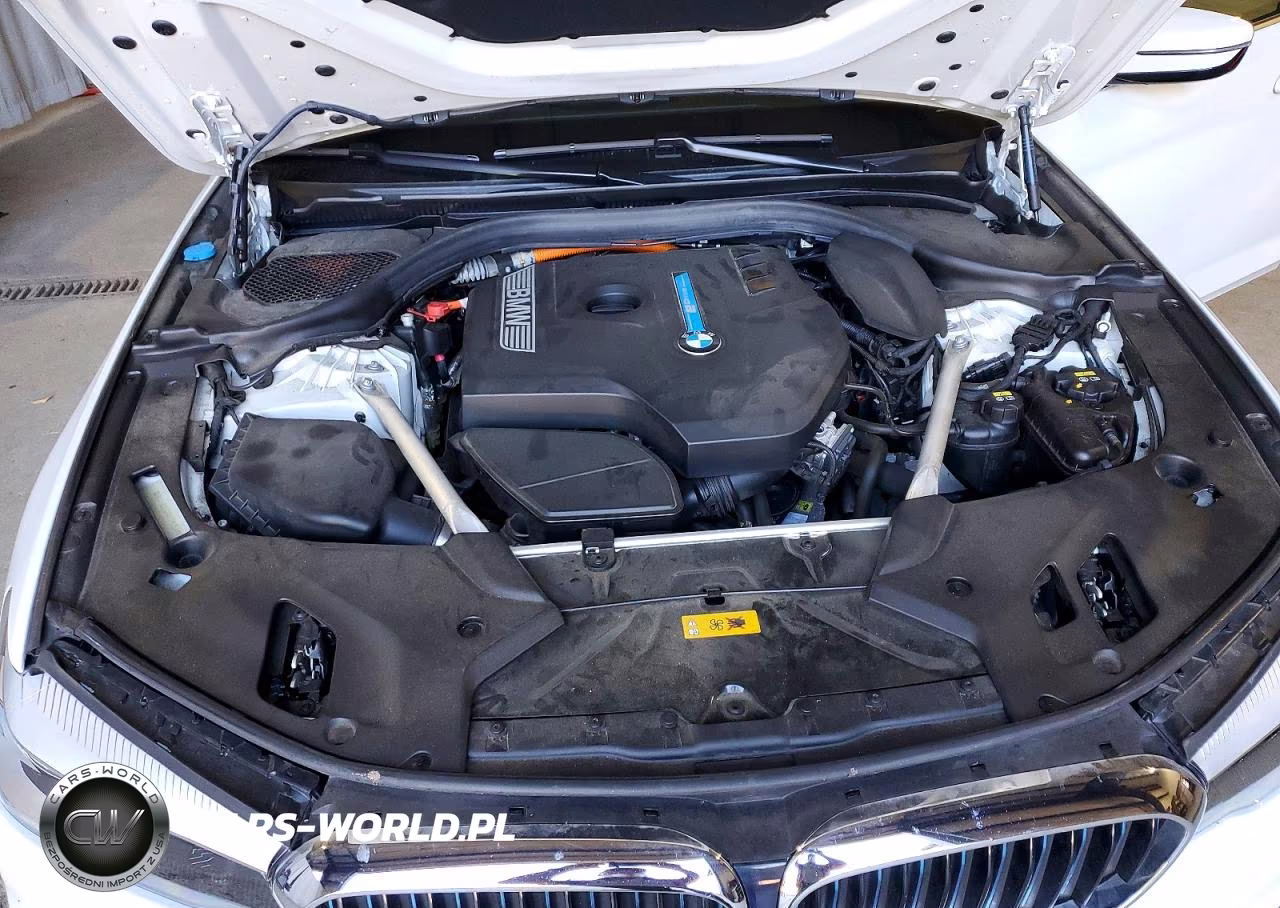 2019 BMW 530Xe VIN:WBAJB1C52KB375324 - 11