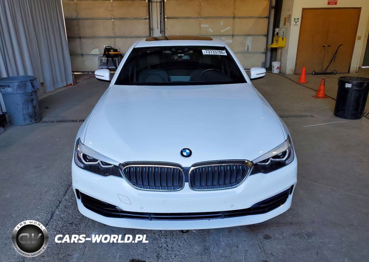 2019 BMW 530Xe VIN:WBAJB1C52KB375324 - 5