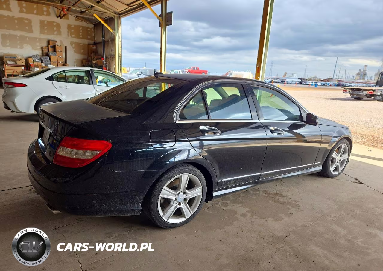 2010 Mercedes-Benz C 300 VIN:WDDGF5EB0AR108478 - 3