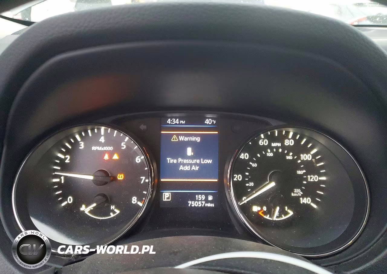 2018 Nissan Rogue S VIN:JN8AT2MV2JW303913 - 9