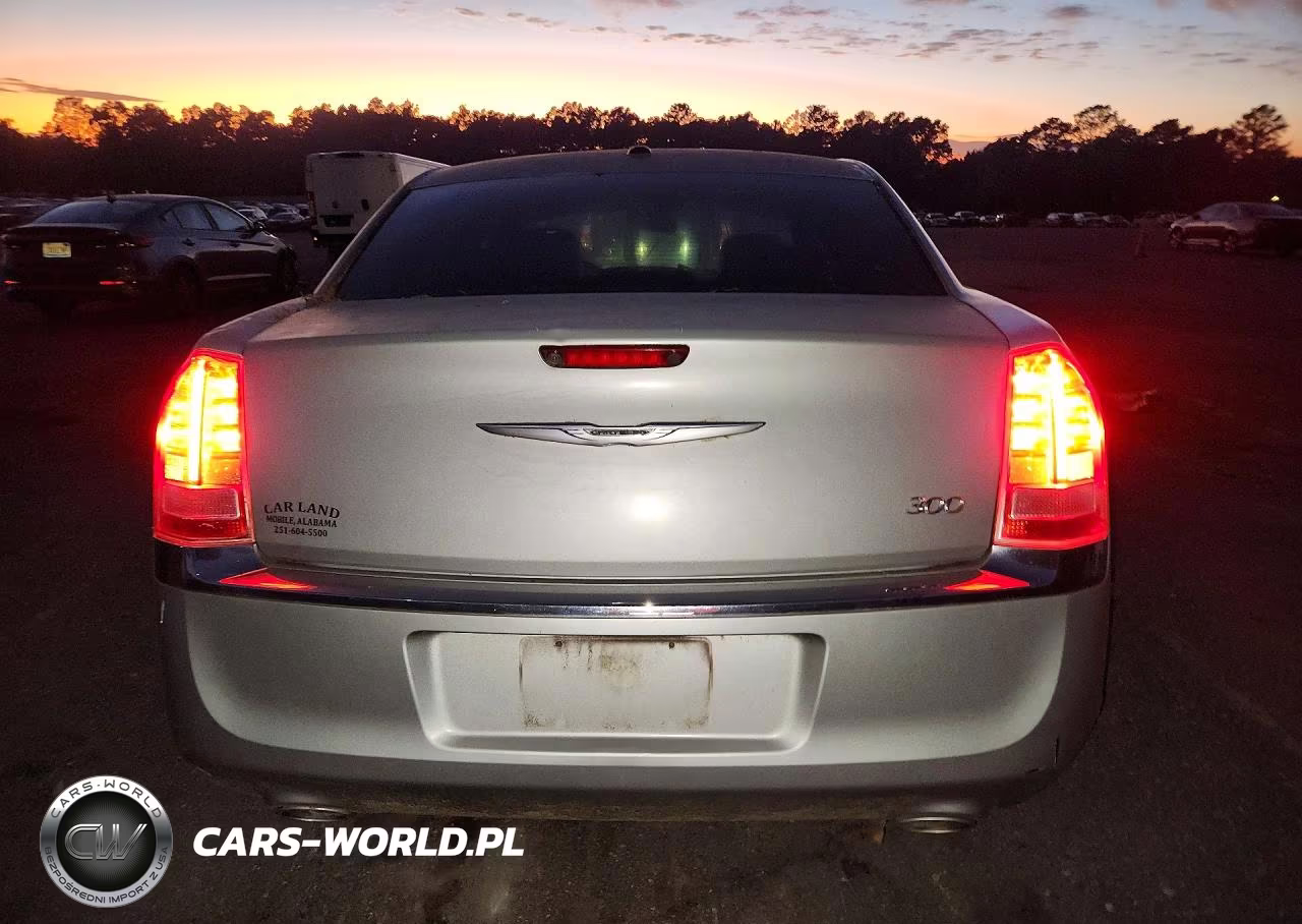 2012 Chrysler 300 Limited VIN:2C3CCACG0CH224263 - 6