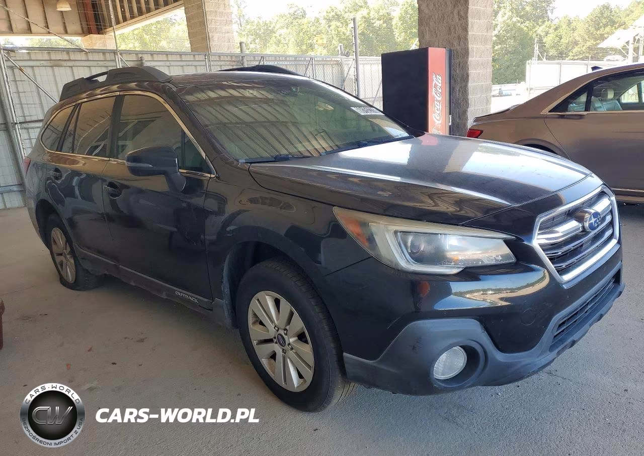 2018 Subaru Outback 2.5I Premium VIN:4S4BSAFC9J3328118 - 4