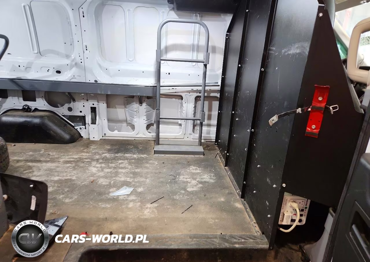 2018 Ford Transit 150 Delivery Van VIN:1FTYE1ZM6JKA38922 - 11