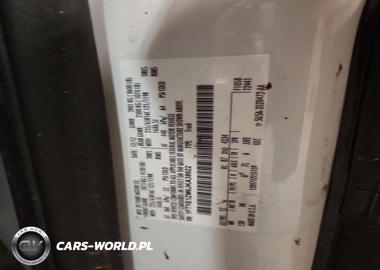 2018 Ford Transit 150 Delivery Van VIN:1FTYE1ZM6JKA38922 - 13