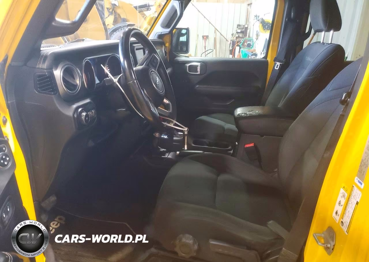 2020 Jeep Wrangler Unlimited Sahara VIN:1C4HJXEN9LW114514 - 7
