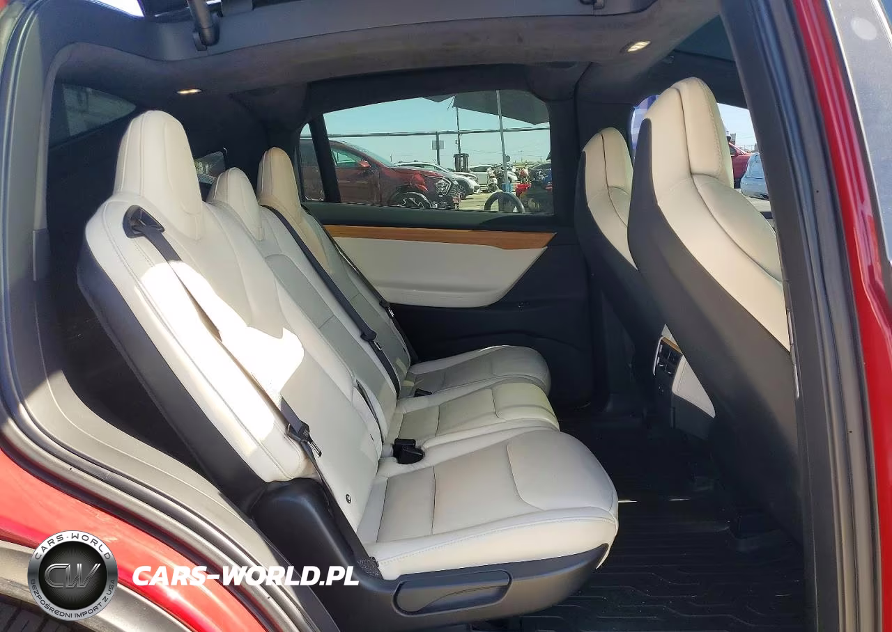 2019 Tesla Model X VIN:5YJXCDE21KF211820 - 11