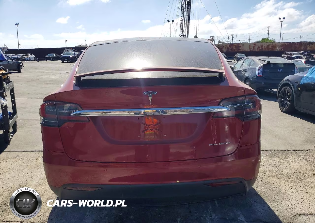 2019 Tesla Model X VIN:5YJXCDE21KF211820 - 6