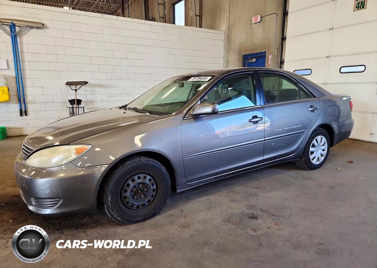 2005 Toyota Camry Le