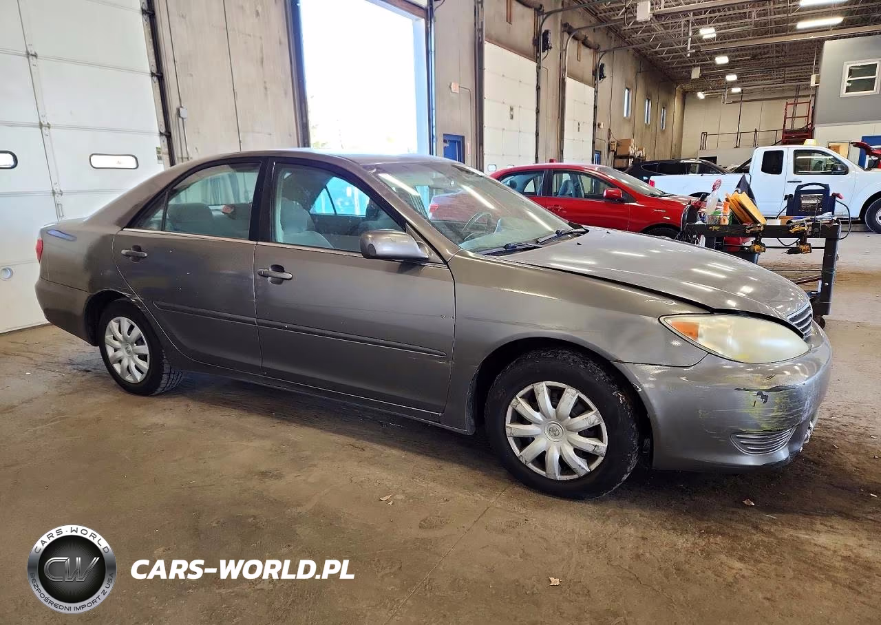 2005 Toyota Camry Le VIN:4T1BE32K95U613398 - 4