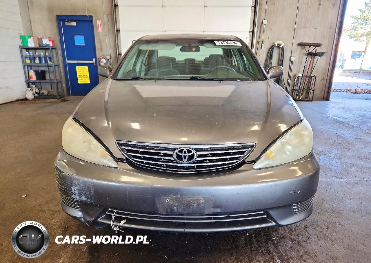 2005 Toyota Camry Le VIN:4T1BE32K95U613398 - 5