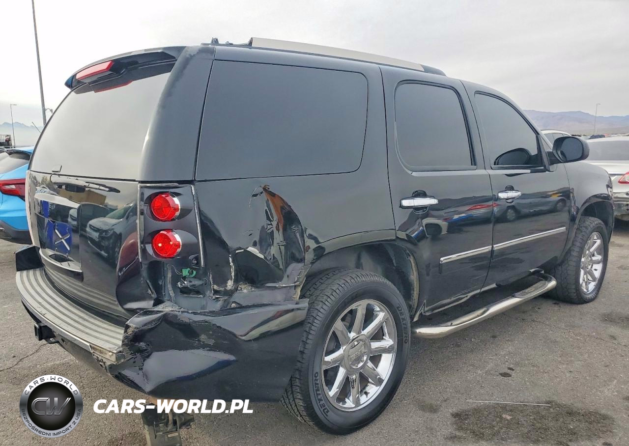 2011 GMC Yukon Denali VIN:1GKS2EEF3BR333356 - 3
