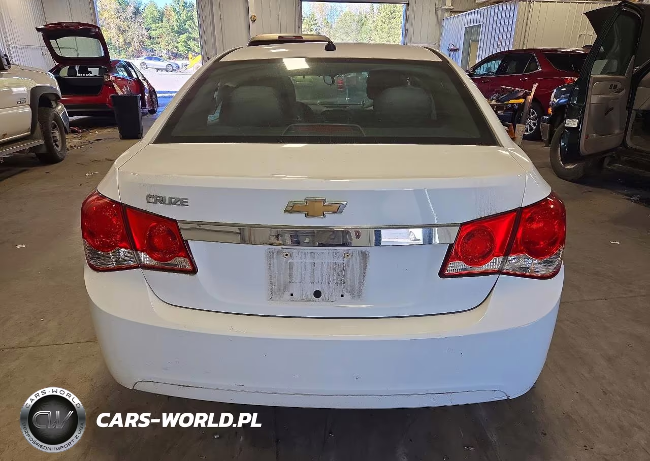 2013 Chevrolet Cruze Ls VIN:1G1PA5SG7D7120855 - 6