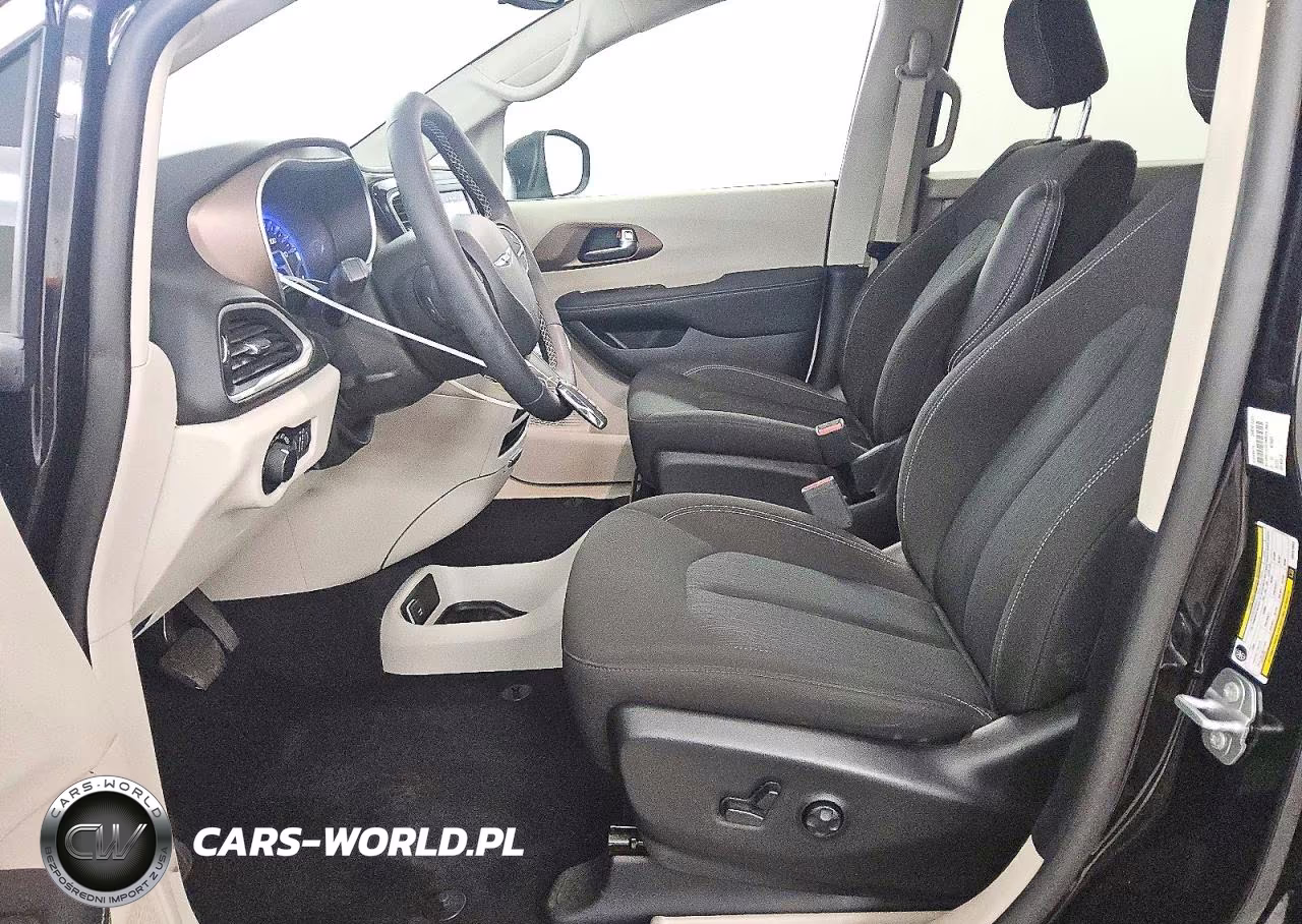 2024 Chrysler Voyager Lx VIN:2C4RC1CG7RR201863 - 7