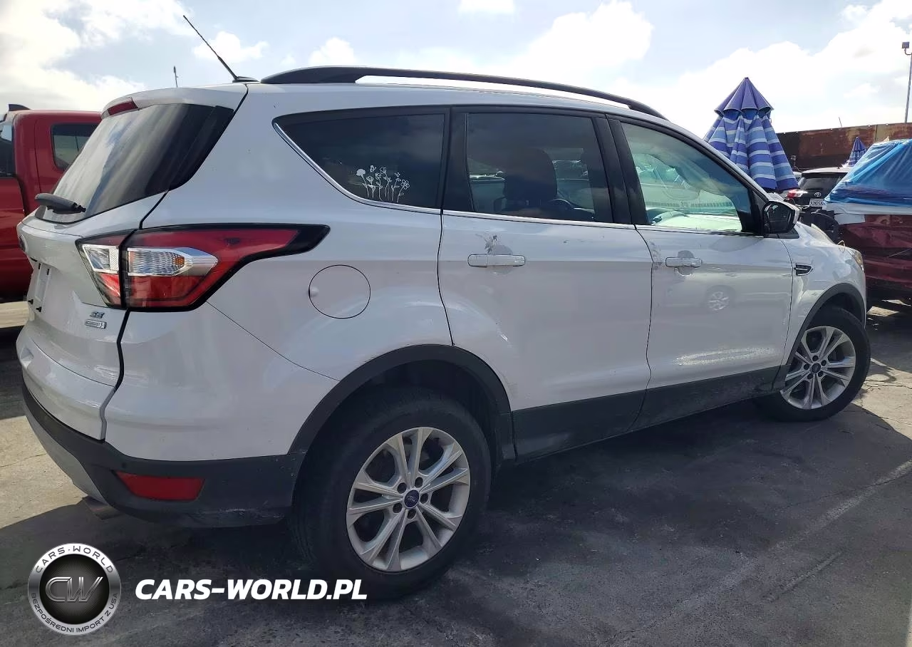 2017 Ford Escape Se VIN:1FMCU0GD1HUC63558 - 3