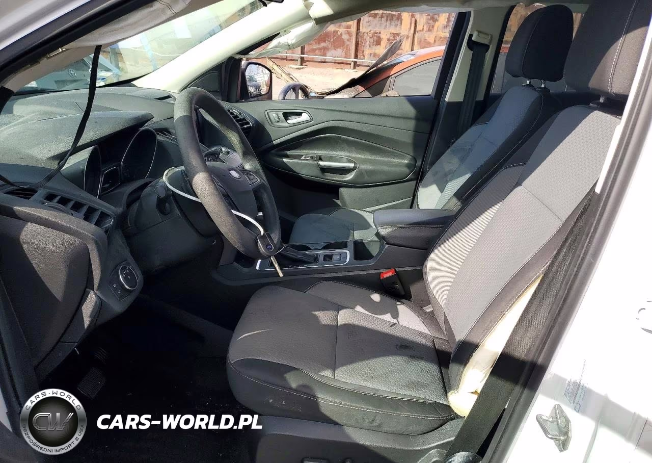 2017 Ford Escape Se VIN:1FMCU0GD1HUC63558 - 7