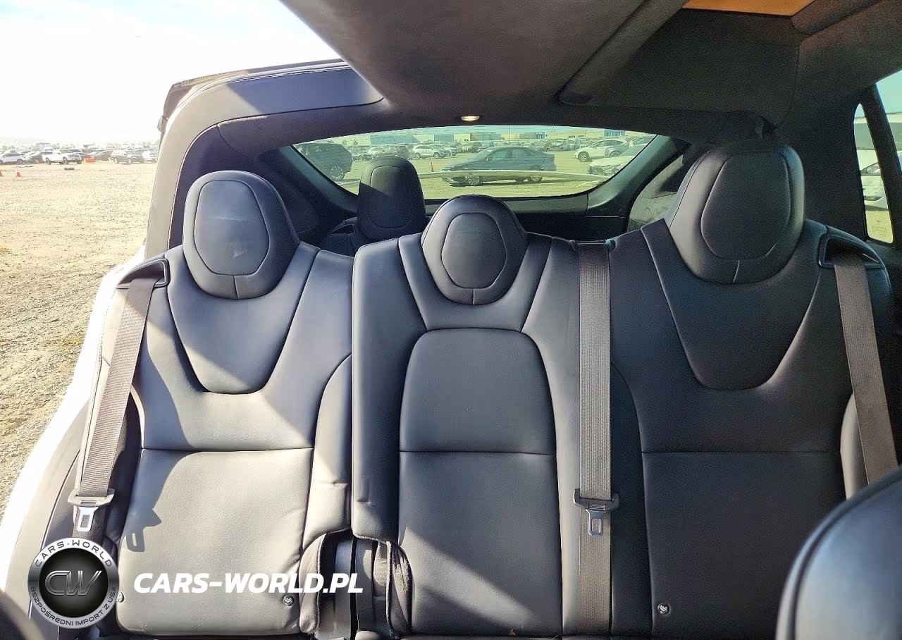 2019 Tesla Model X VIN:5YJXCAE46KF162369 - 10