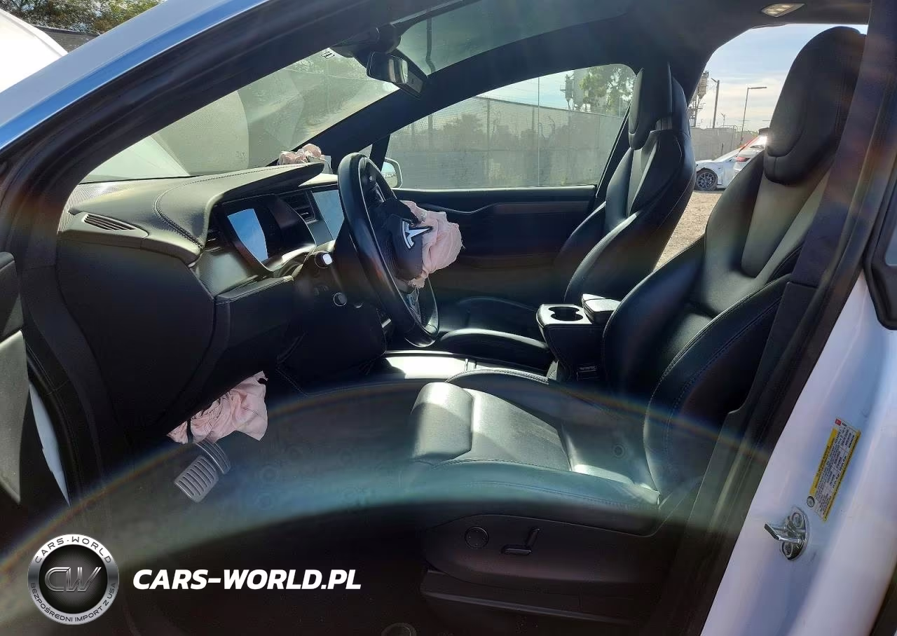 2019 Tesla Model X VIN:5YJXCAE46KF162369 - 7
