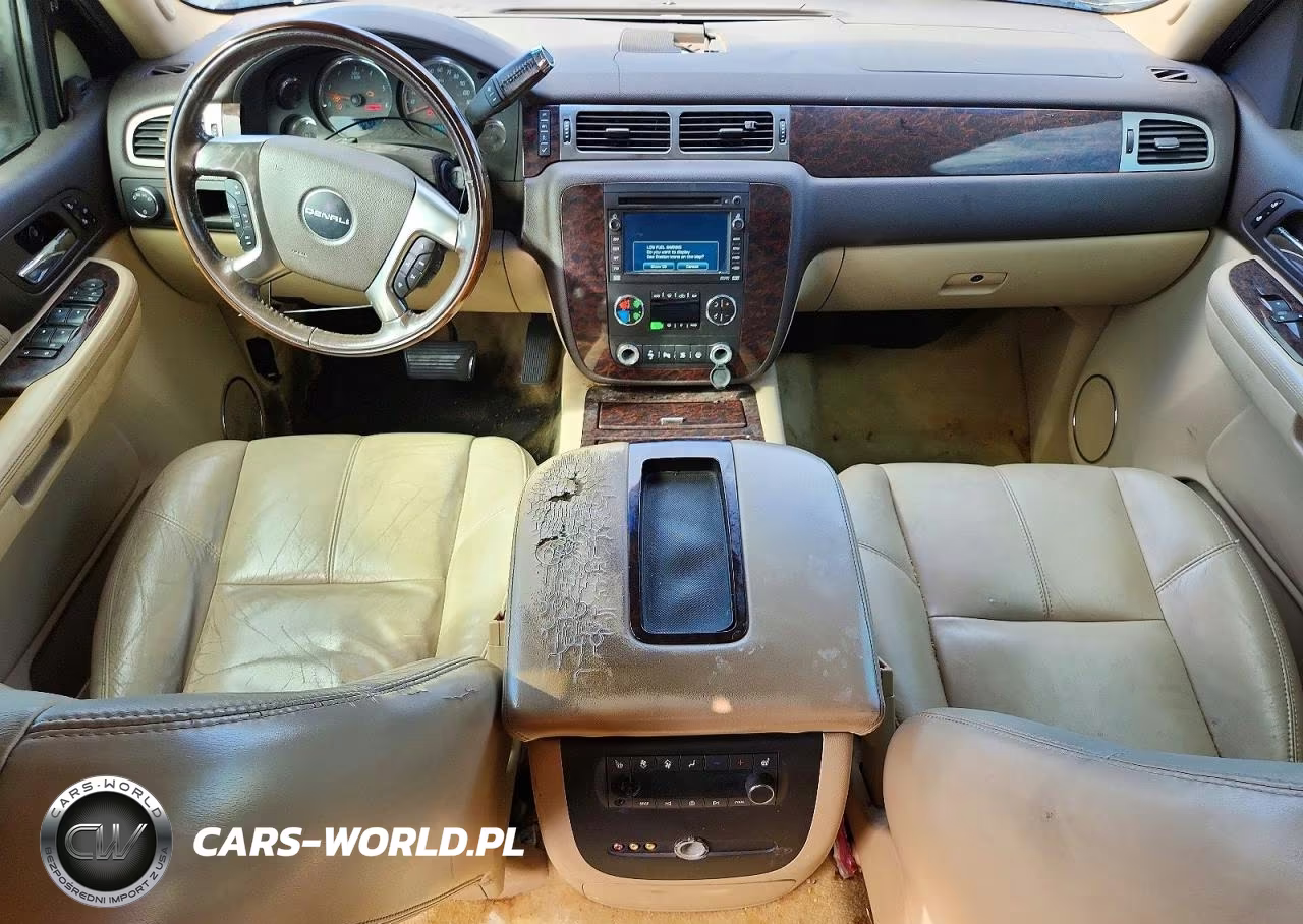 2007 GMC Yukon Denali VIN:1GKFK63897J297514 - 8