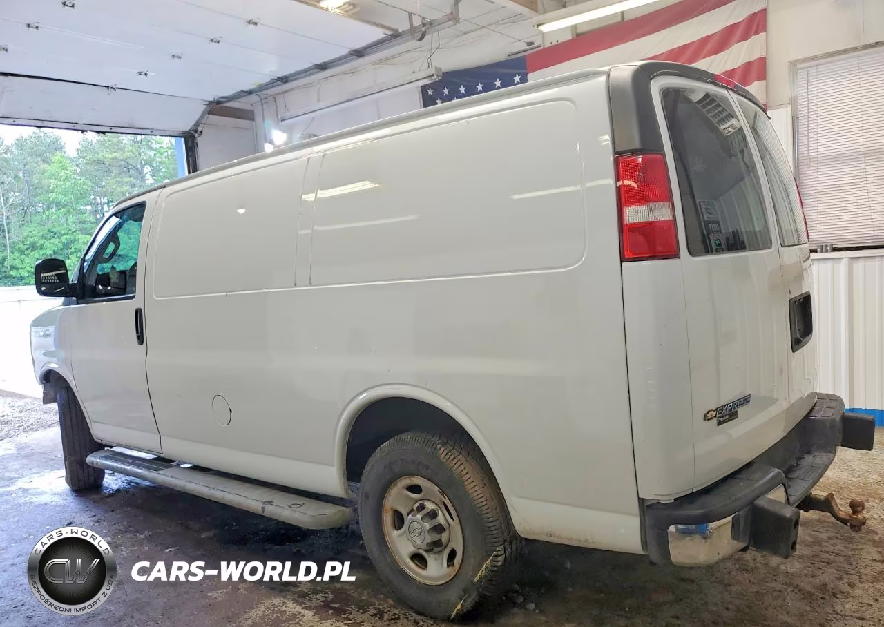 2020 Chevrolet Express G2500 VIN:1GCWGAFG3L1179892 - 2