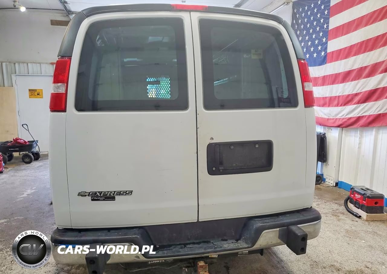 2020 Chevrolet Express G2500 VIN:1GCWGAFG3L1179892 - 6