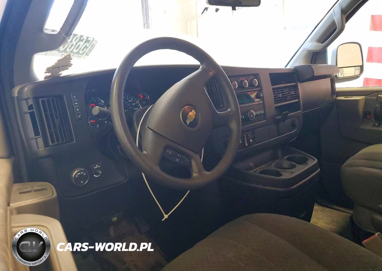 2020 Chevrolet Express G2500 VIN:1GCWGAFG3L1179892 - 8
