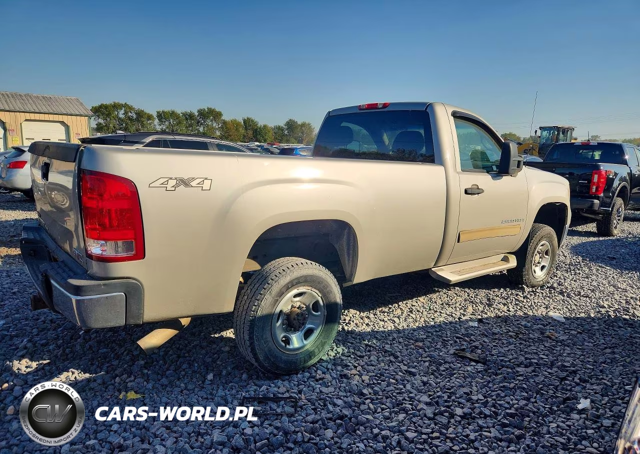 2007 GMC Sierra K2500 Heavy Duty VIN:1GTHK24K97E564845 - 3