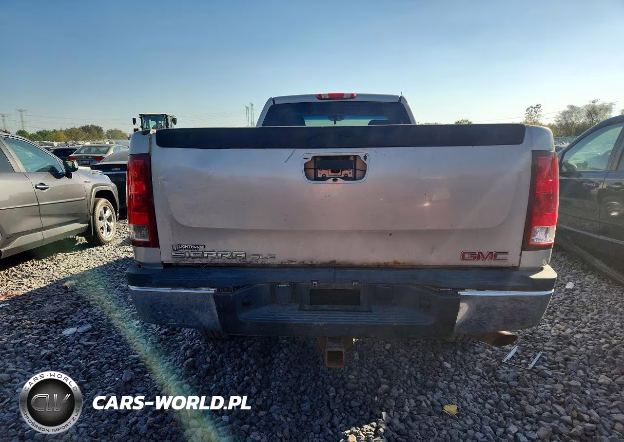 2007 GMC Sierra K2500 Heavy Duty VIN:1GTHK24K97E564845 - 6