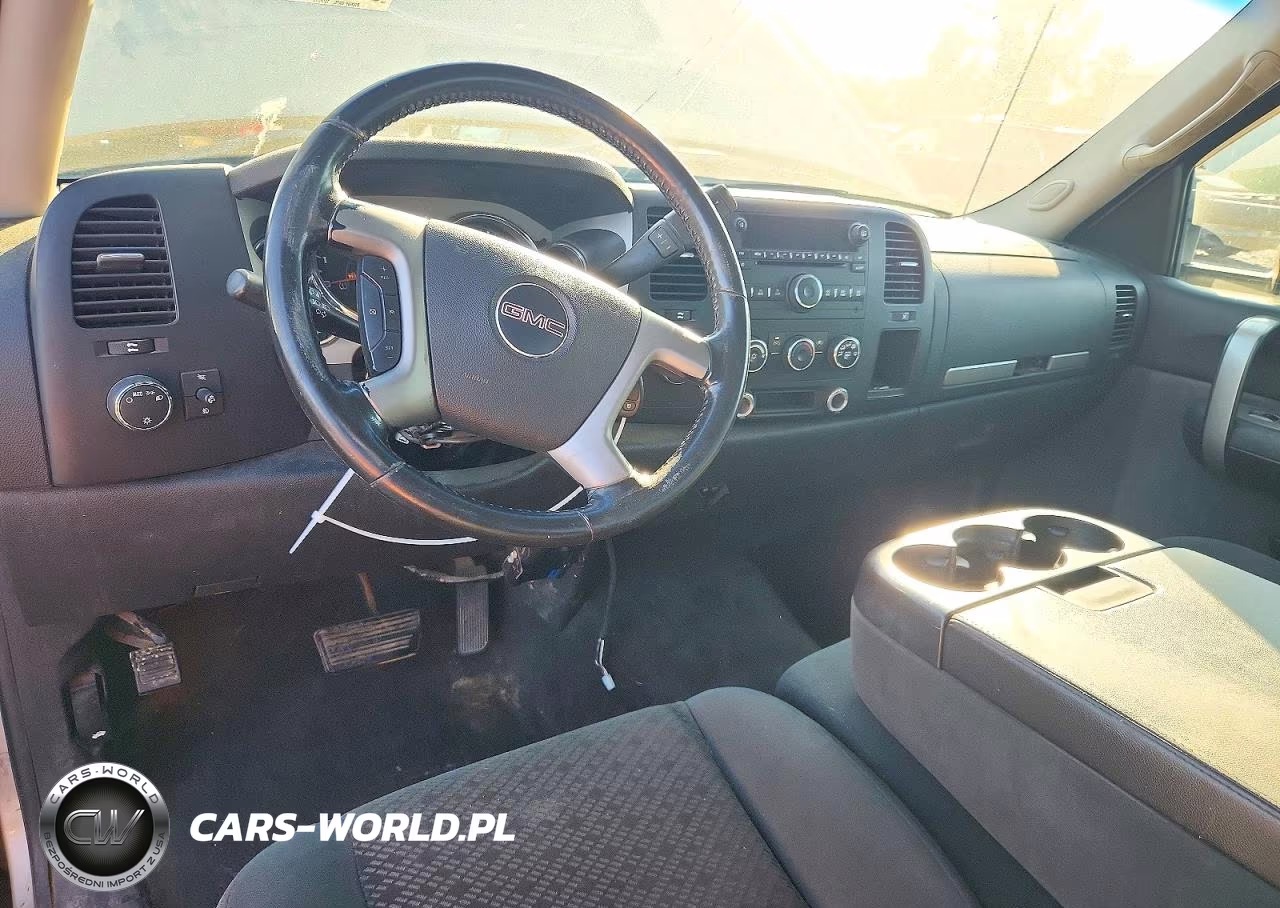 2007 GMC Sierra K2500 Heavy Duty VIN:1GTHK24K97E564845 - 8