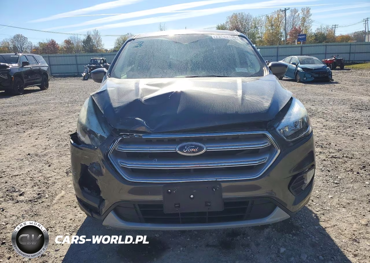 2017 Ford Escape Se VIN:1FMCU9GD1HUA11393 - 5