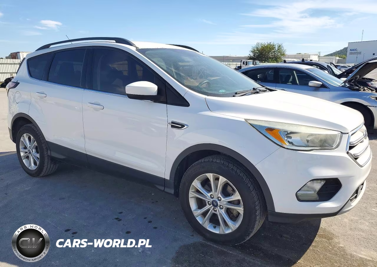 2018 Ford Escape Se VIN:1FMCU9GD2JUA36308 - 4