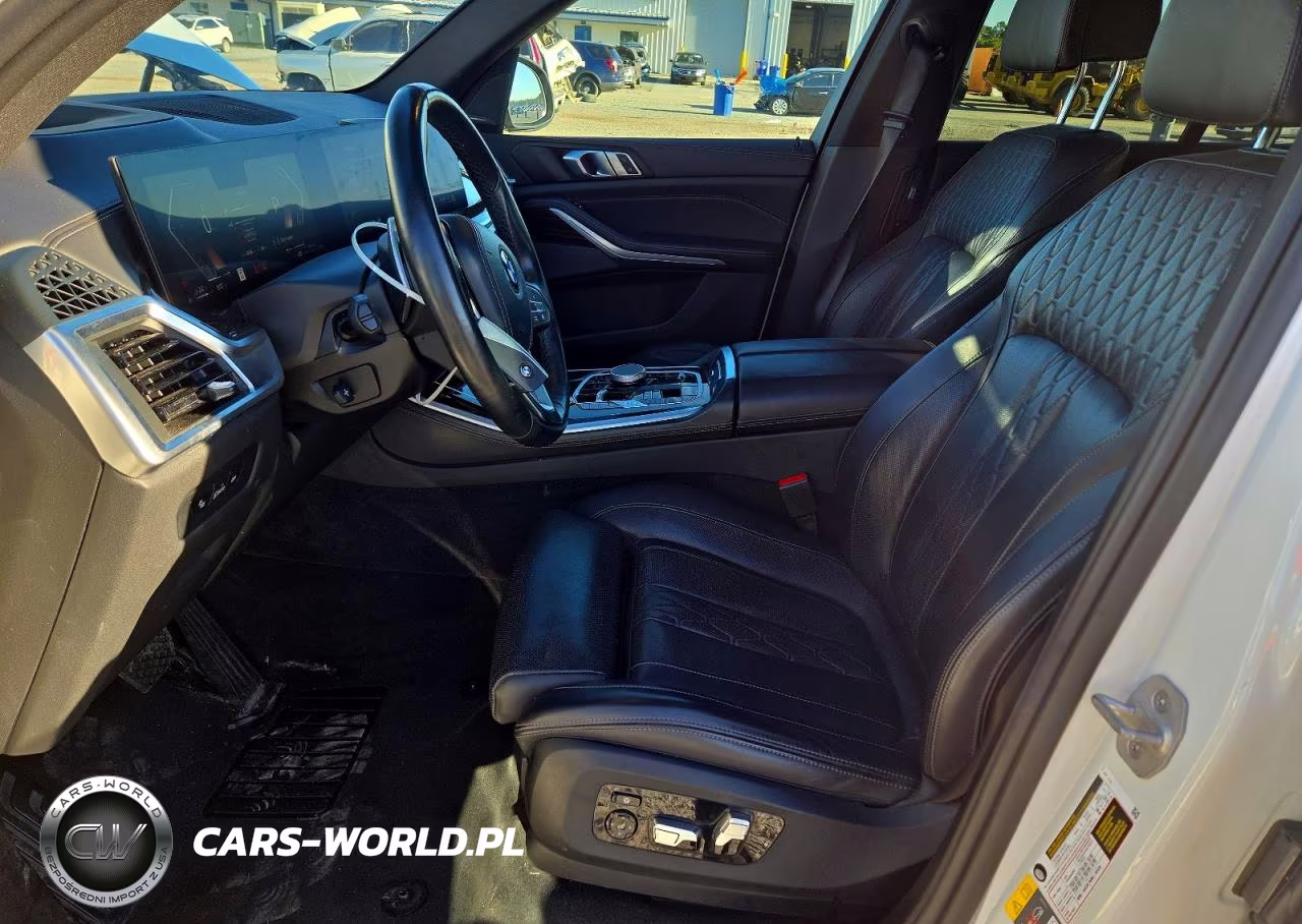 2025 BMW X5 xDrive50E VIN:5UX43EU02S9Y16723 - 7