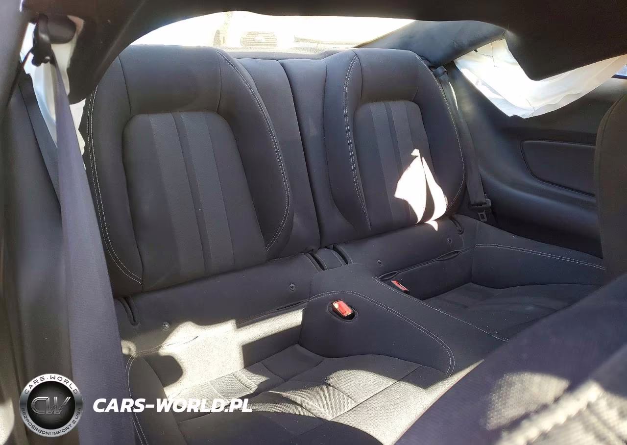 2019 Ford Mustang VIN:1FA6P8TH2K5111389 - 10