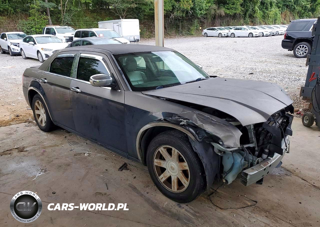 2005 Chrysler 300 Touring VIN:2C3JA53G45H587883 - 4