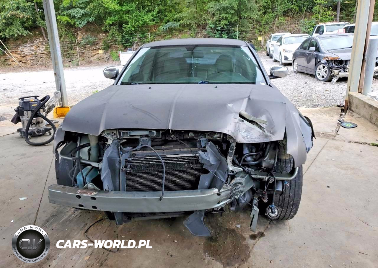 2005 Chrysler 300 Touring VIN:2C3JA53G45H587883 - 5