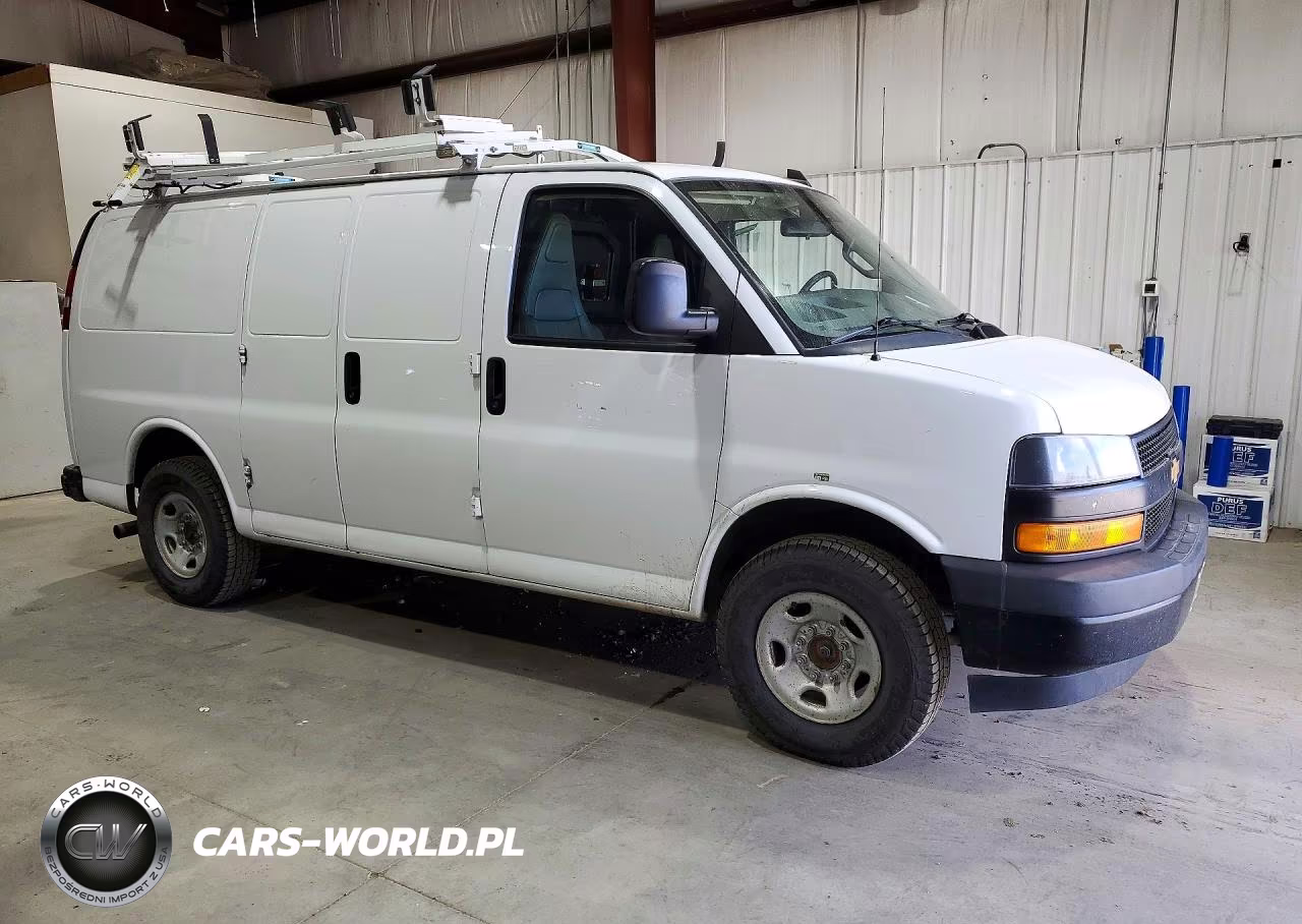 2020 Chevrolet Express G2500 VIN:1GCWGAFG4L1246516 - 4