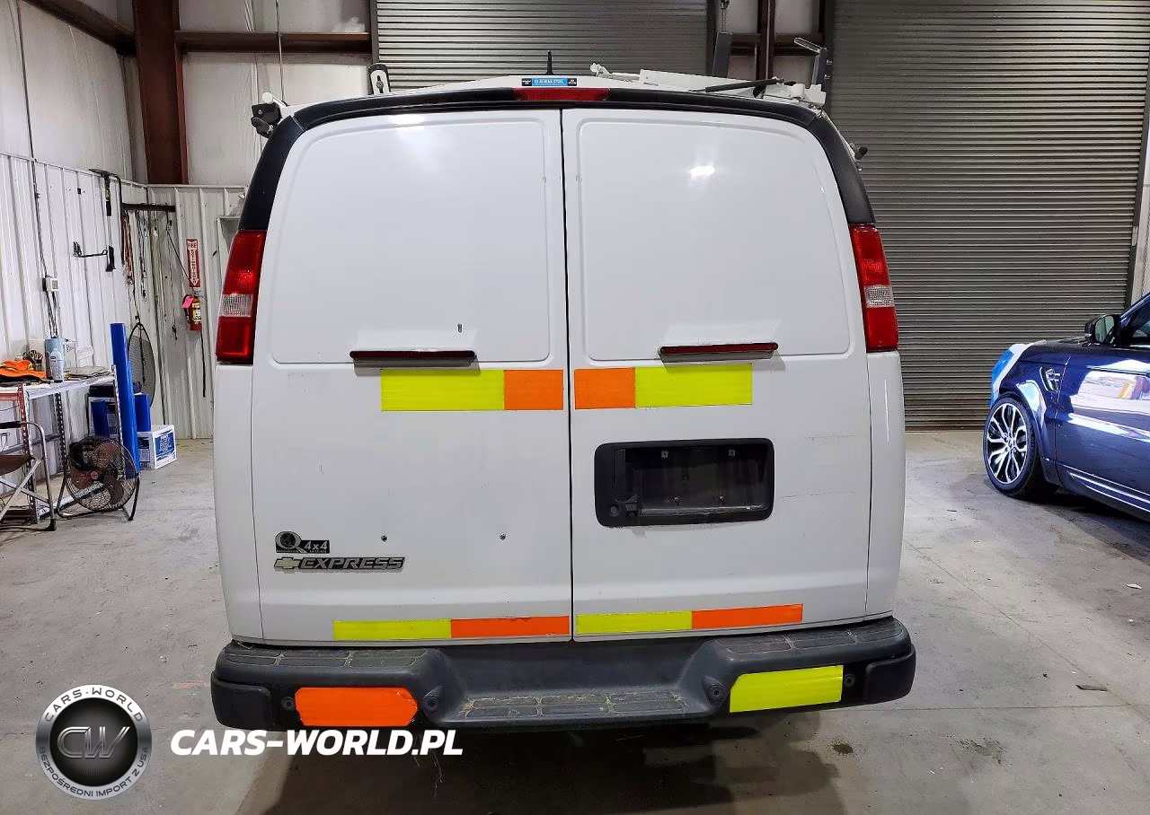 2020 Chevrolet Express G2500 VIN:1GCWGAFG4L1246516 - 6
