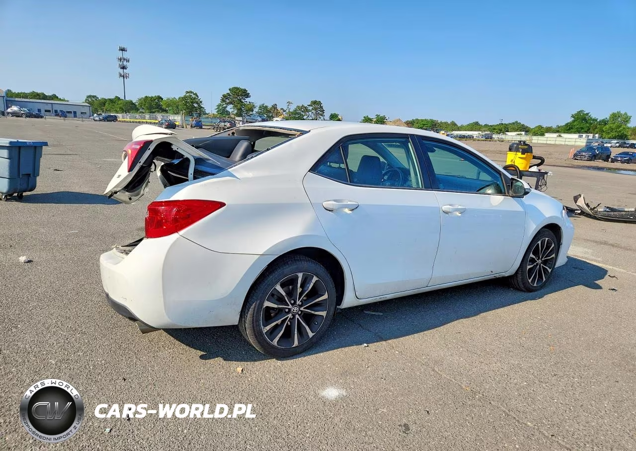 2017 Toyota Corolla Se VIN:2T1BURHE6HC886280 - 3
