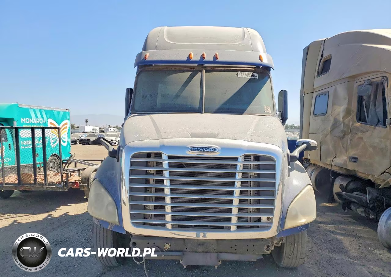 2014 Freightliner Cascadia Truck Cab And Chassis VIN:3AKJGLDV7ESFL8028 - 5