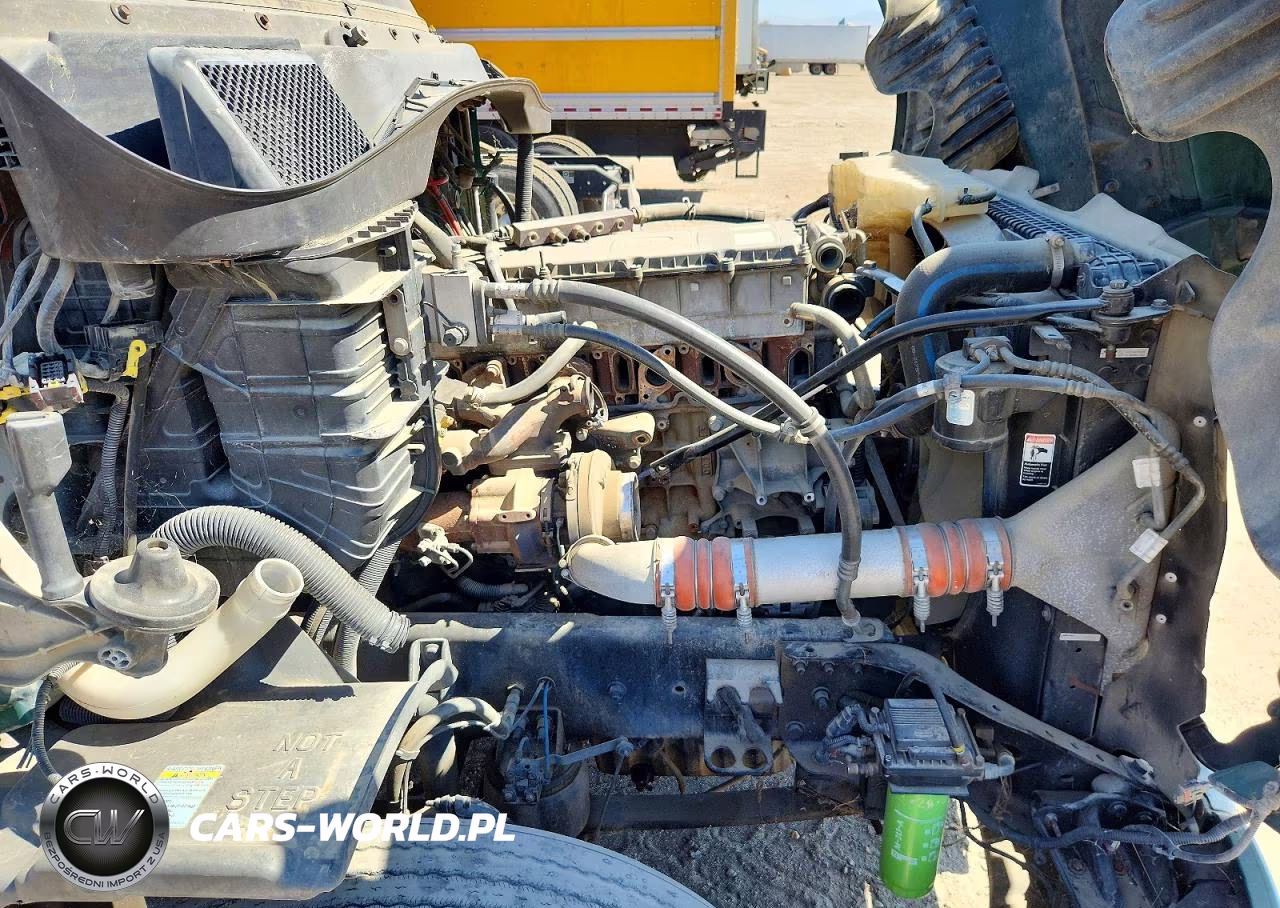 2015 Freightliner Cascadia Truck Cab And Chassis VIN:3AKJGLDV1FSGL2245 - 11