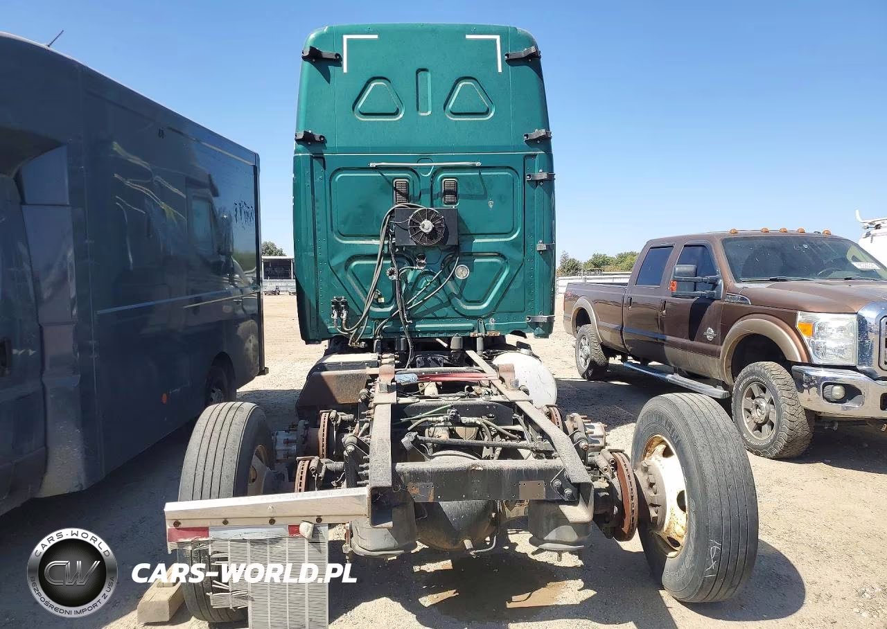 2015 Freightliner Cascadia Truck Cab And Chassis VIN:3AKJGLDV1FSGL2245 - 6