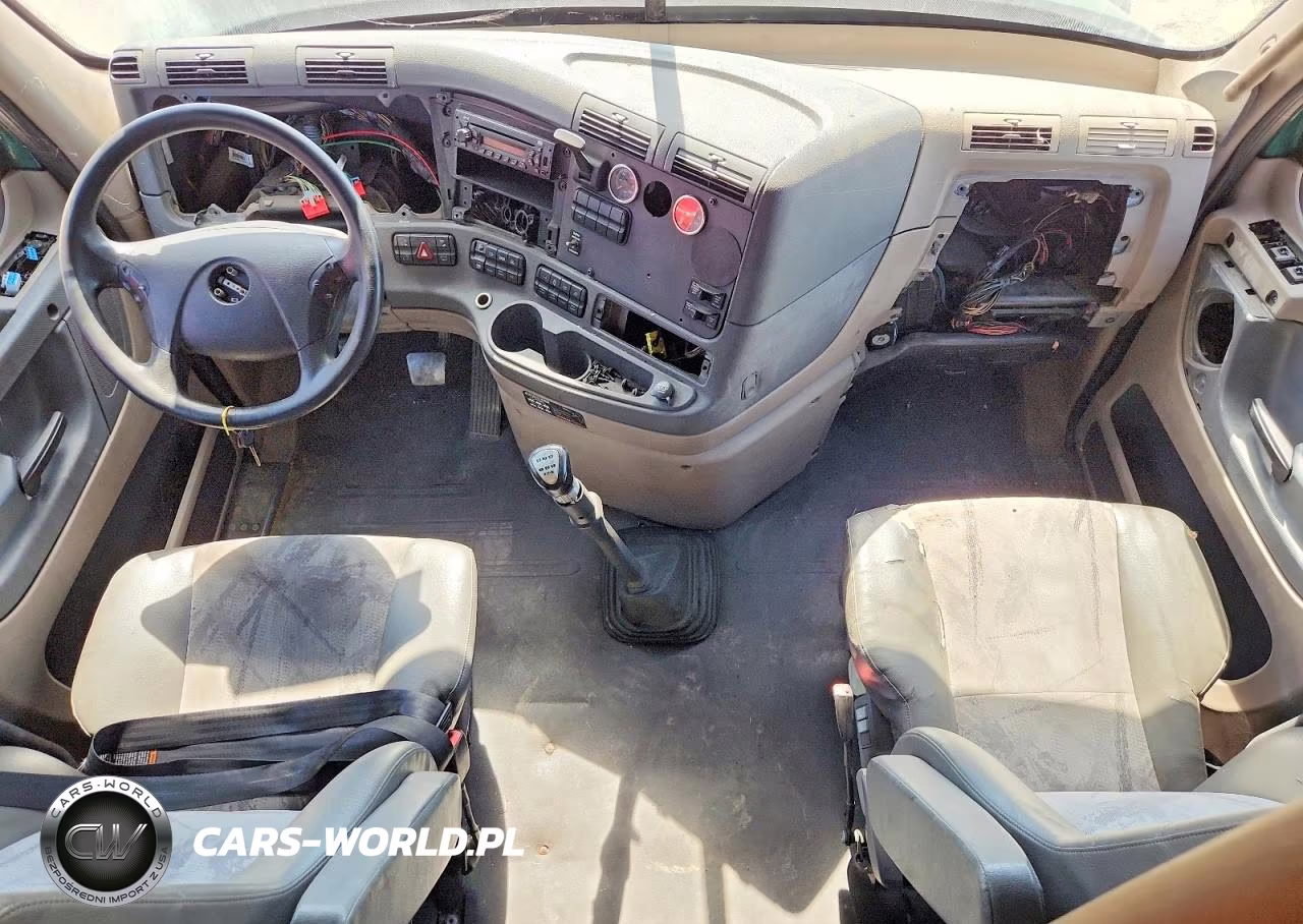 2015 Freightliner Cascadia Truck Cab And Chassis VIN:3AKJGLDV1FSGL2245 - 8