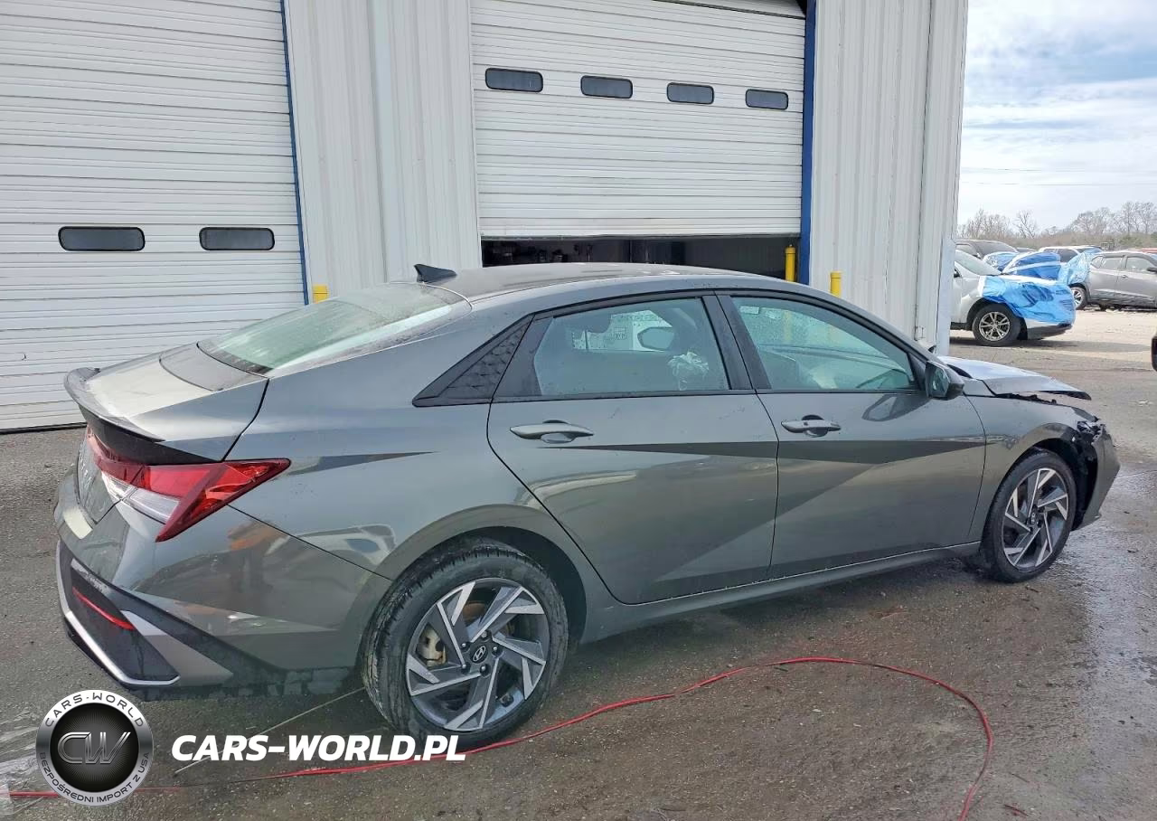 2025 Hyundai Elantra Sel Sport VIN:KMHLM4DG7SU869217 - 3