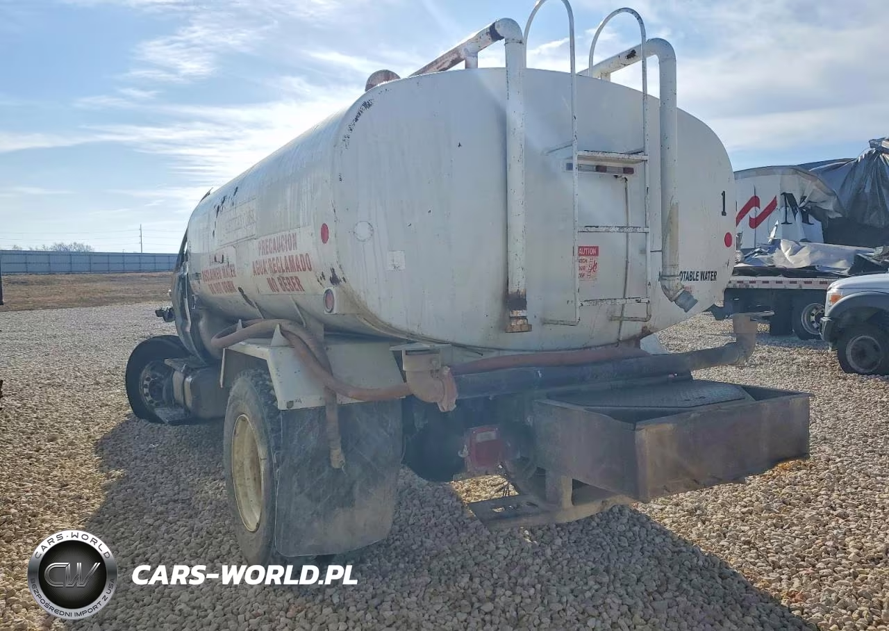2017 Ford F750 Super Duty Water Truck VIN:1FDNF7DC5HDB01813 - 3