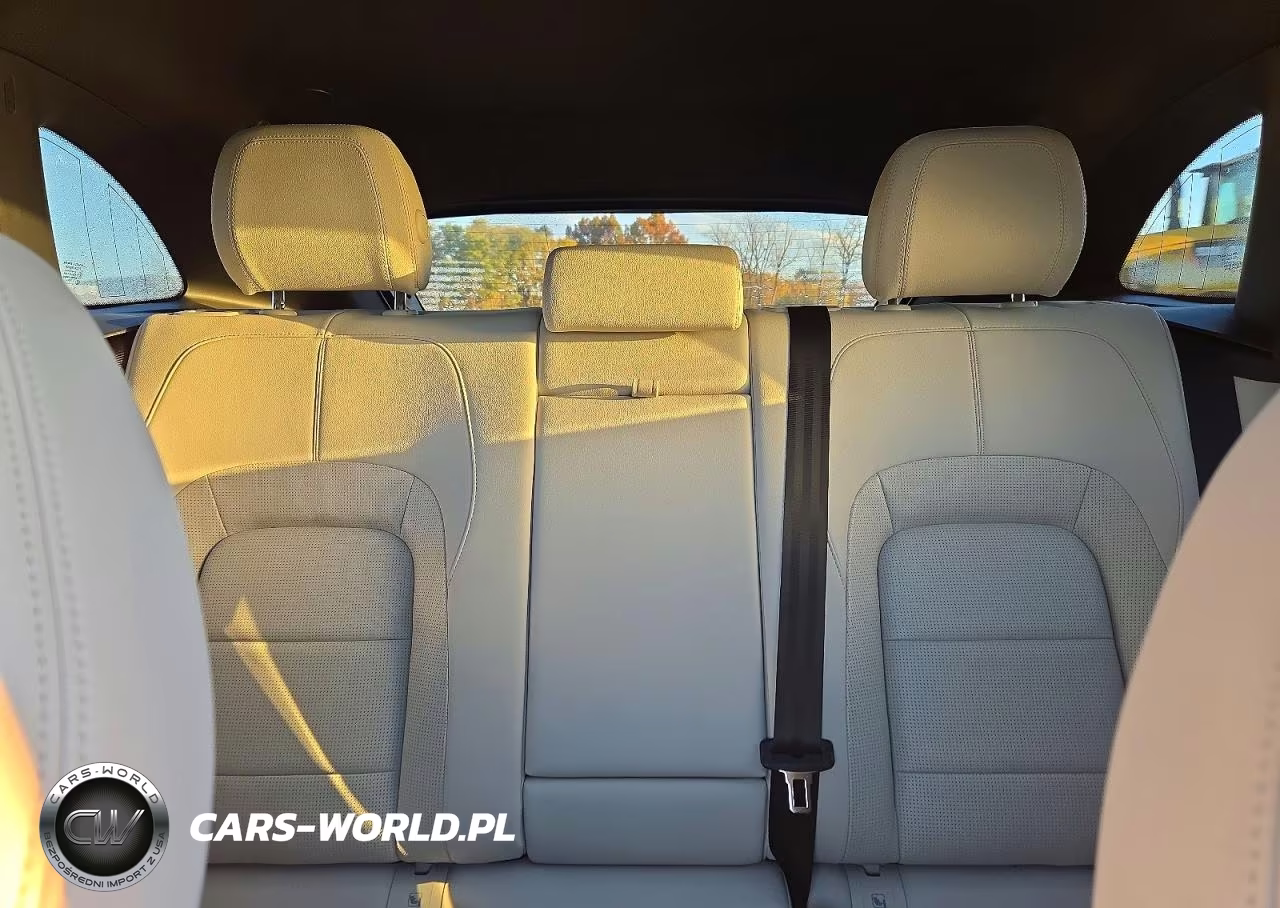 2024 Jaguar F-Pace R-Dynamic S VIN:SADCT2FU8RA731197 - 10