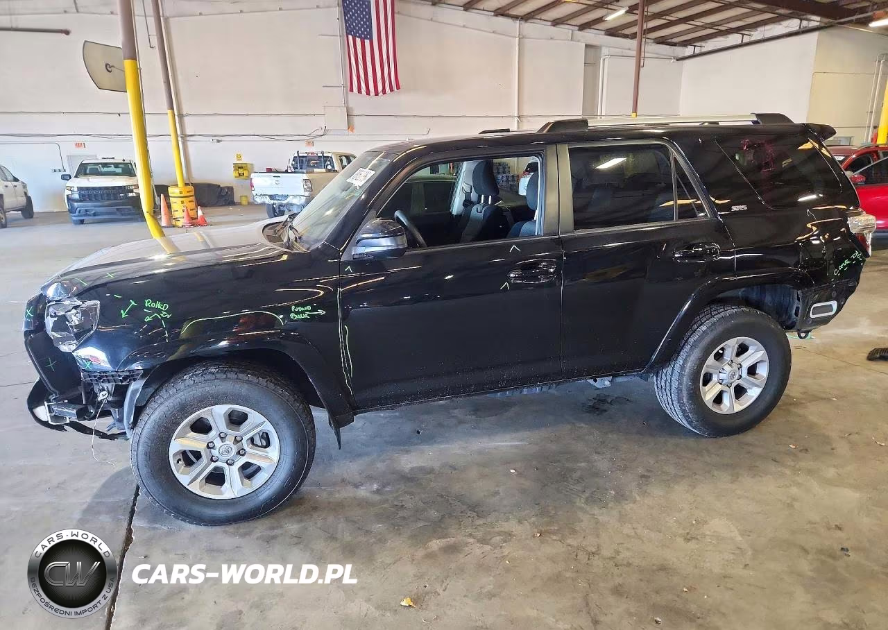 2022 Toyota 4Runner Sr5
